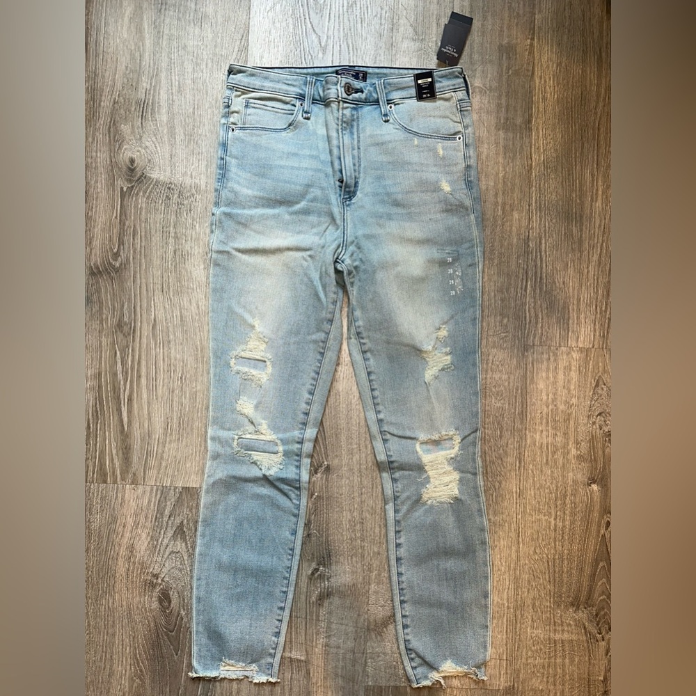 Abercrombie & Fitch Simone High Rise Ankle Jeans size 28/6R NWT